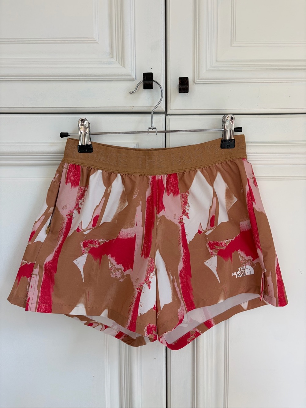 The North Face Women's Painted Print Trail Shorts in Tan/pink